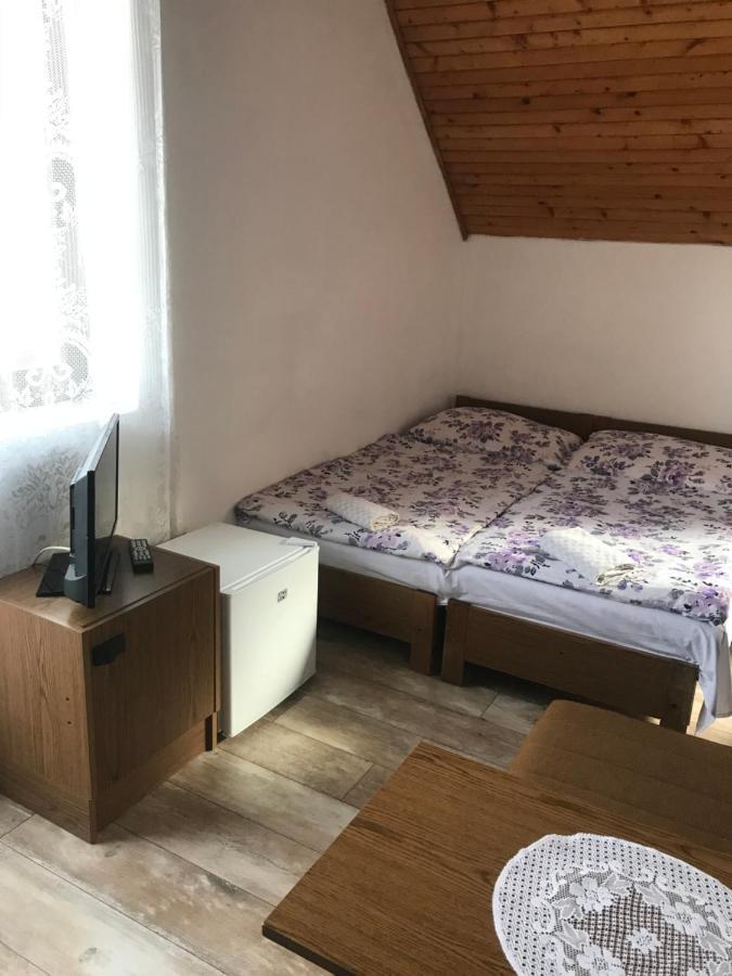 Ilona Panzio Hotel Balatonlelle Ngoại thất bức ảnh